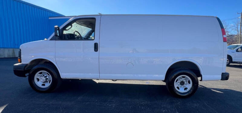 2017 Chevrolet Express 2500