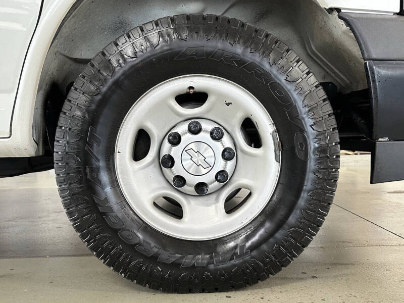 2017 Chevrolet Express LS 2500