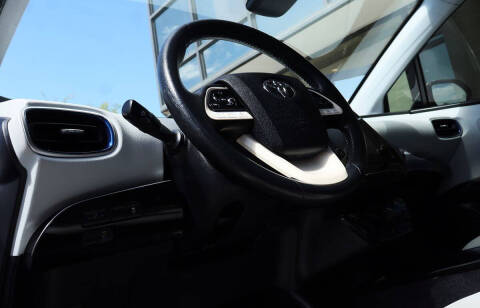 2016 Toyota Prius Three Touring