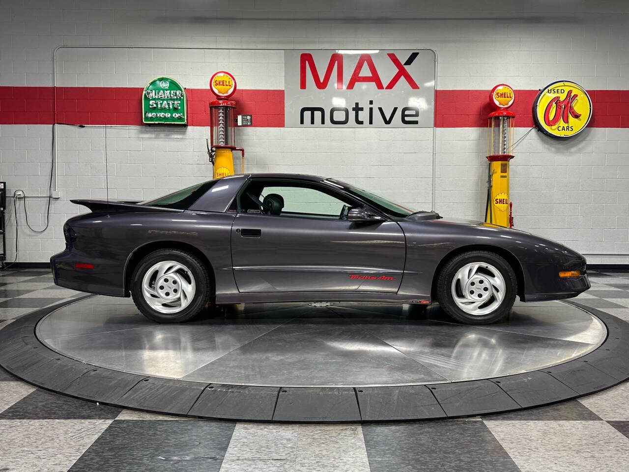 1993 Pontiac Firebird 16