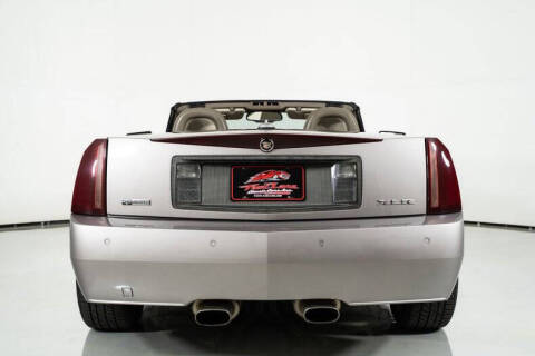 2005 Cadillac XLR