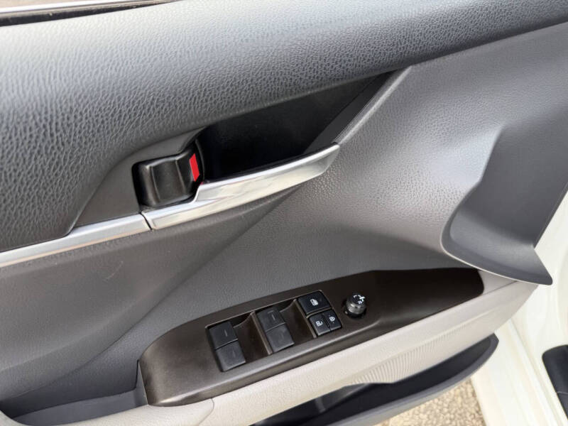 2022 Toyota Camry LE