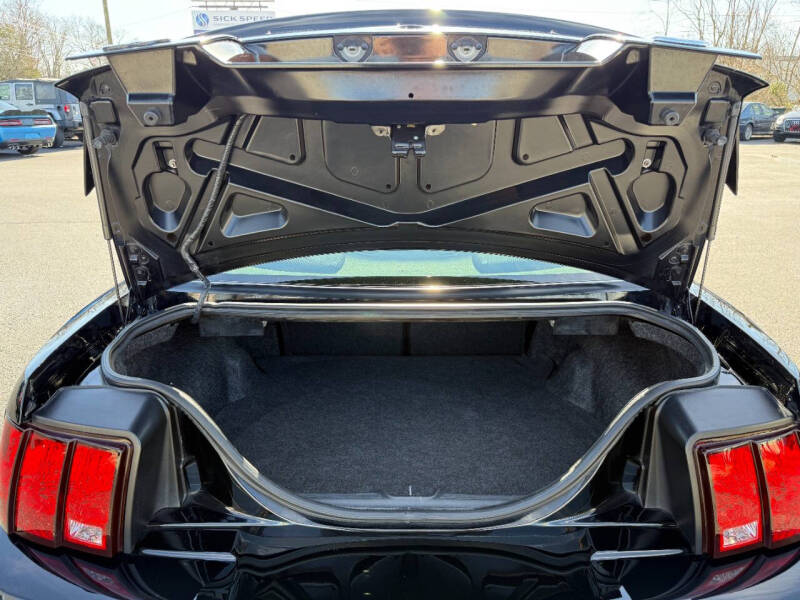 2002 Ford Mustang GT Deluxe