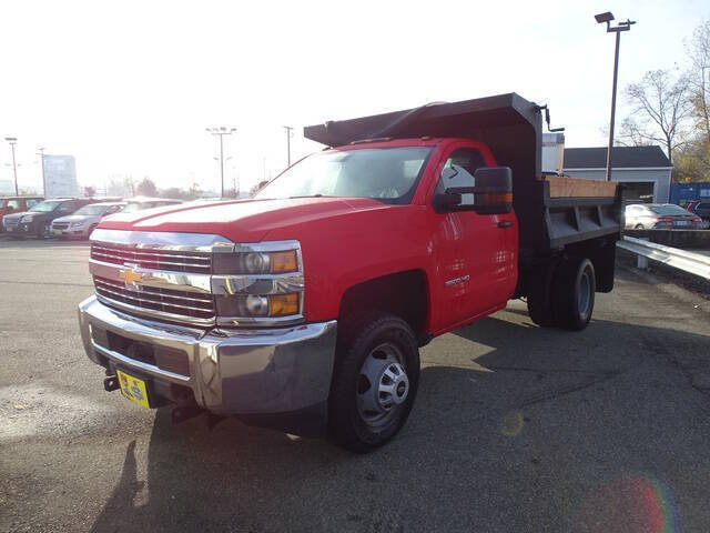 2017 Chevrolet Silverado 3500HD for sale at KING RICHARDS AUTO CENTER in East Providence RI