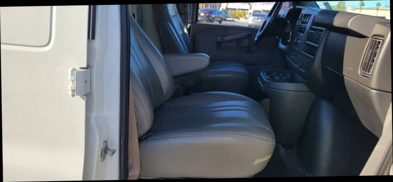 2021 Chevrolet Express 2500