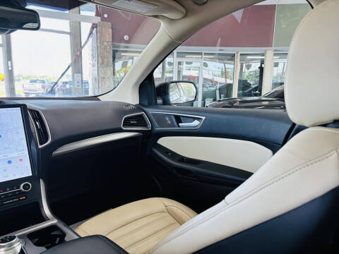 2022 Ford Edge SEL
