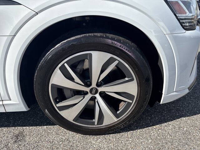 2024 Audi Q8 e-tron quattro Premium