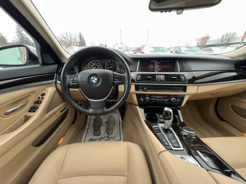 2015 BMW 5 Series 528i xDrive
