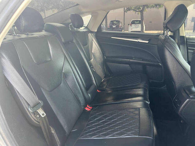 2020 Ford Fusion Titanium