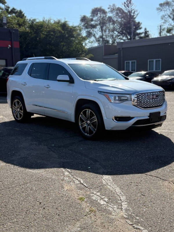 2017 GMC Acadia Denali