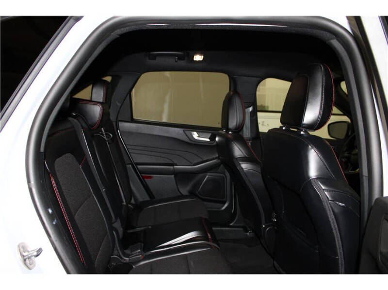 2025 Ford Escape ST-Line Select