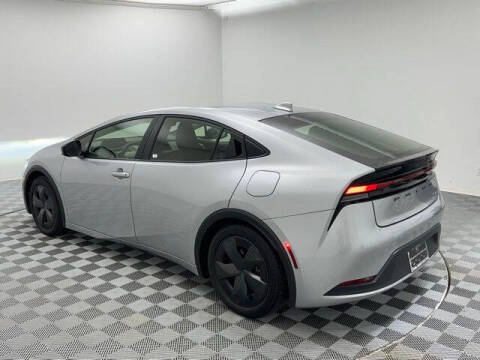 2024 Toyota Prius LE