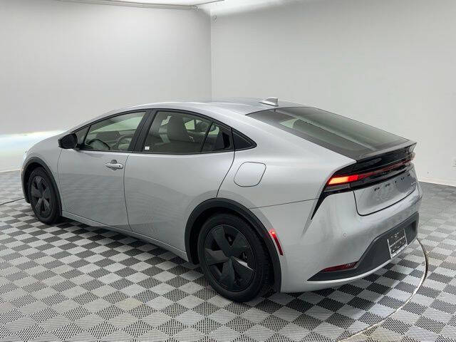 2024 Toyota Prius LE