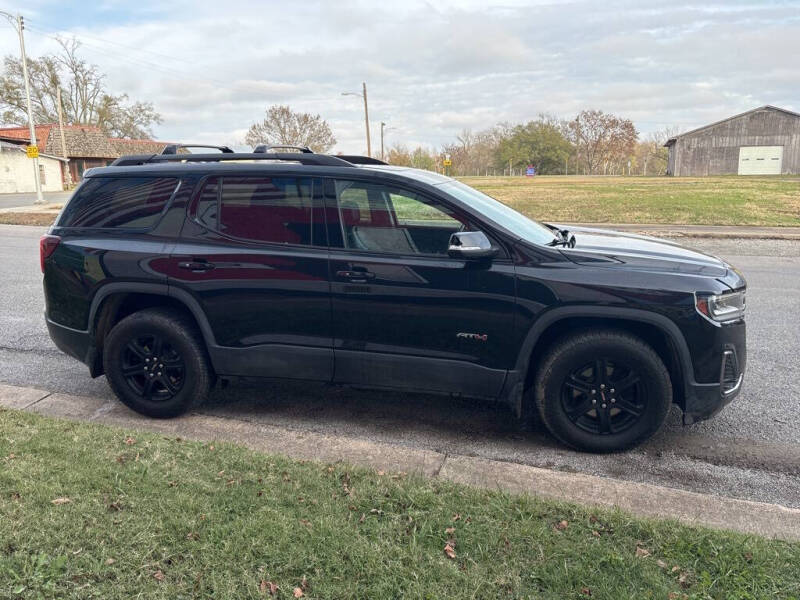 2022 GMC Acadia AT4