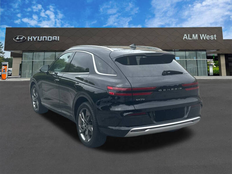 2023 Genesis Electrified GV70