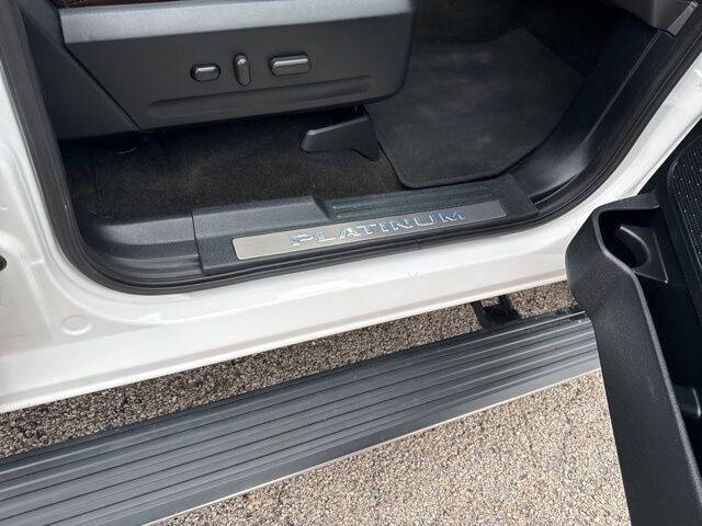 2017 Ford Expedition EL Platinum