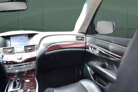 2015 Infiniti Q70 3.7