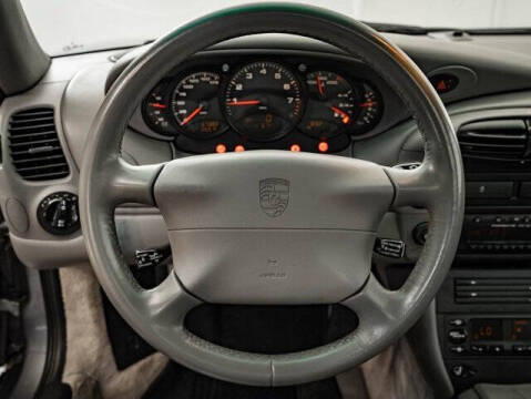 2001 Porsche 911 Carrera