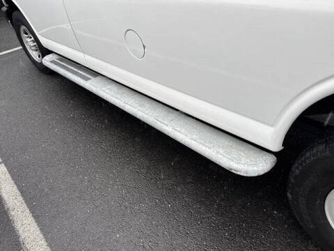 2023 Chevrolet Express 2500