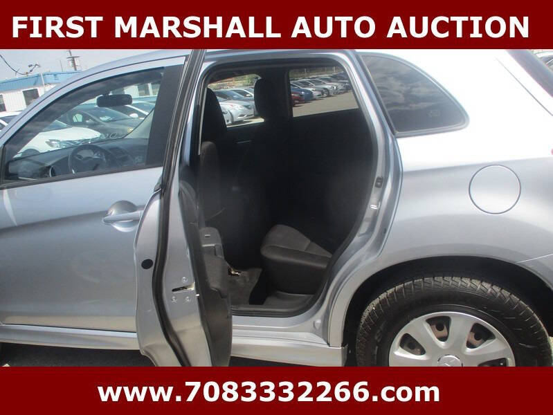 2012 Mitsubishi Outlander ES