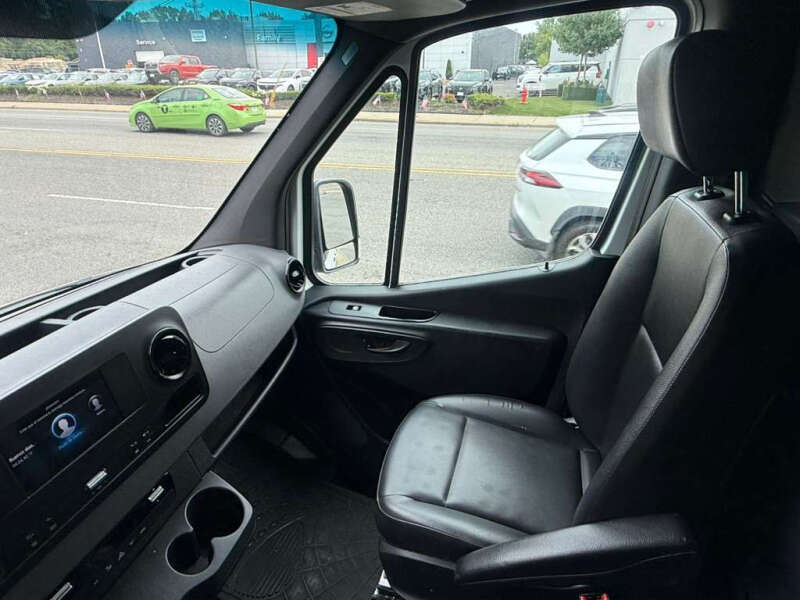 2019 Freightliner Sprinter 2500