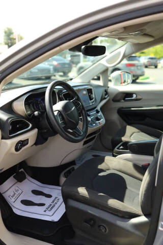 2020 Chrysler Pacifica Touring