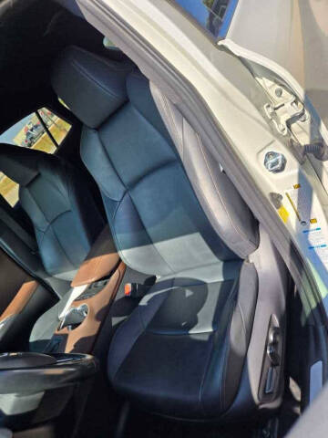 2022 Toyota Venza XLE