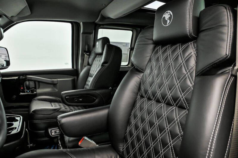 2026 GMC Savana 2500