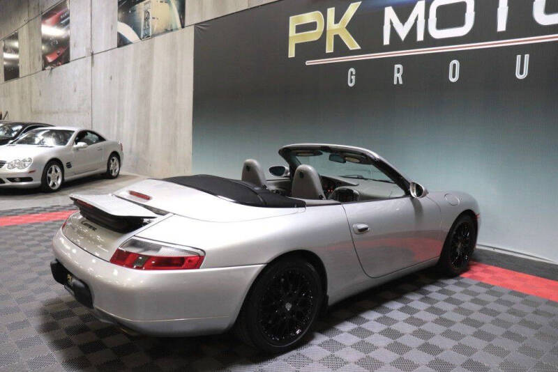 2000 Porsche 911 Carrera