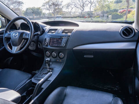 2013 Mazda MAZDA3 i Grand Touring