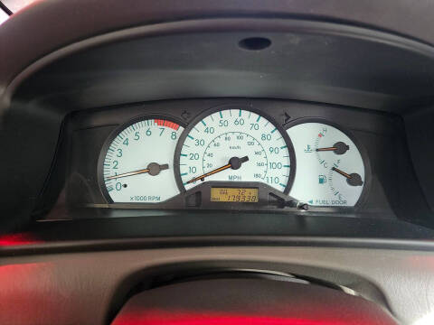 2004 Toyota Corolla LE