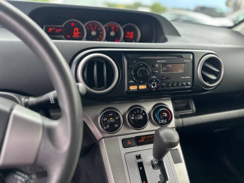 2012 Scion xB Release Series 9.0