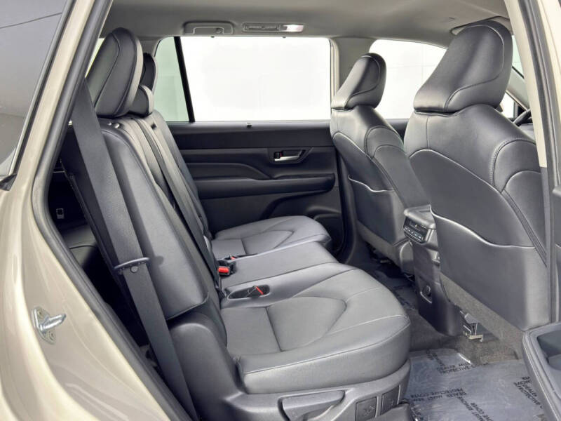 2024 Toyota Grand Highlander XLE