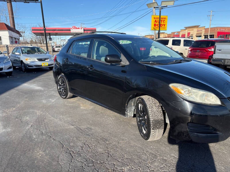 2009 Toyota Matrix Base photo 3