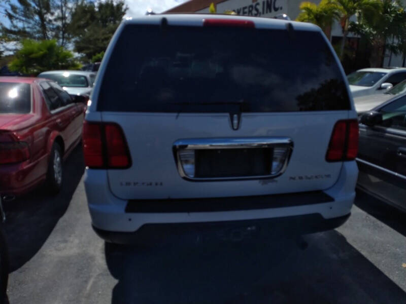 2006 Lincoln Navigator Luxury