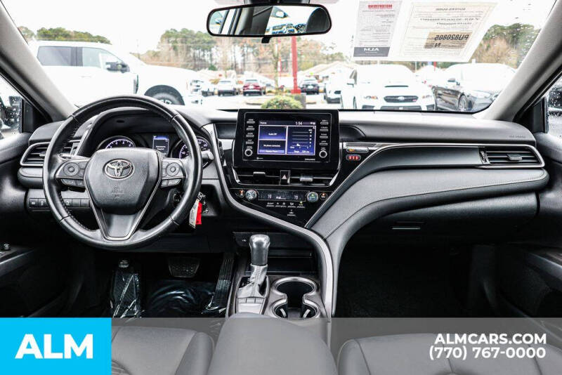 2023 Toyota Camry SE