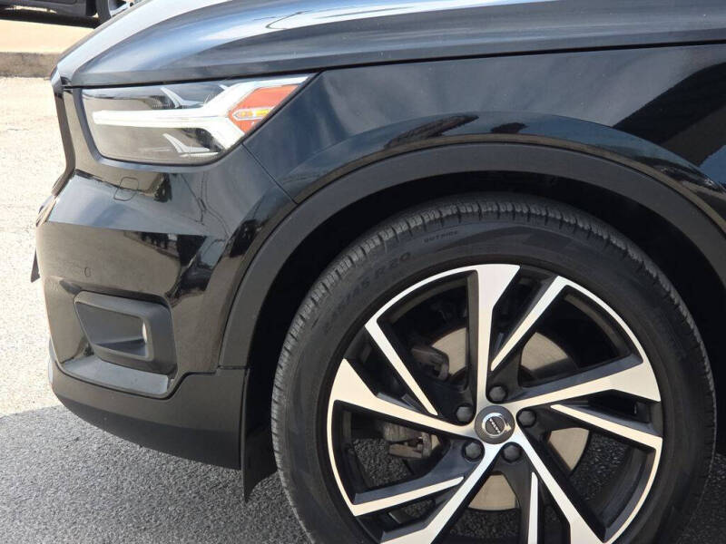 2021 Volvo XC40 T5 R-Design