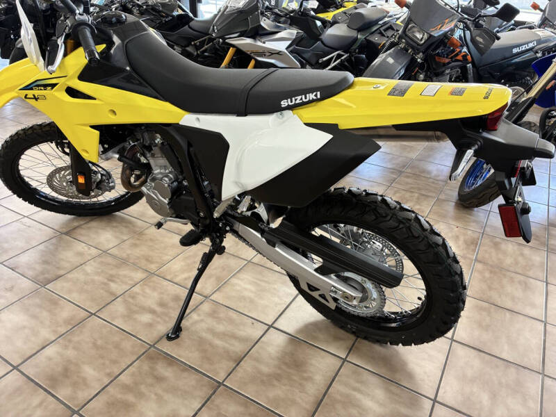 2025 Suzuki DR-Z4S