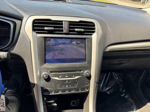 2013 Ford Fusion SE