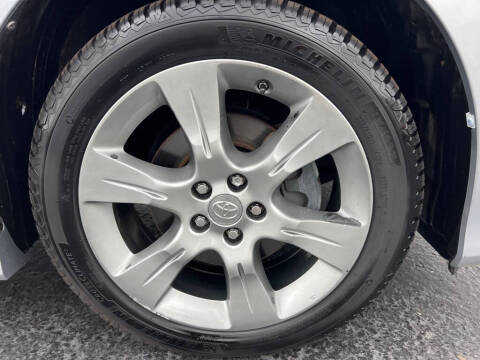 2013 Toyota Sienna SE 8-Passenger