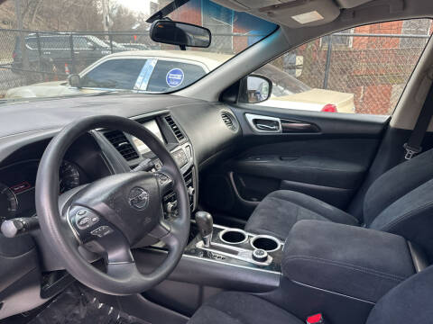 2016 Nissan Pathfinder S