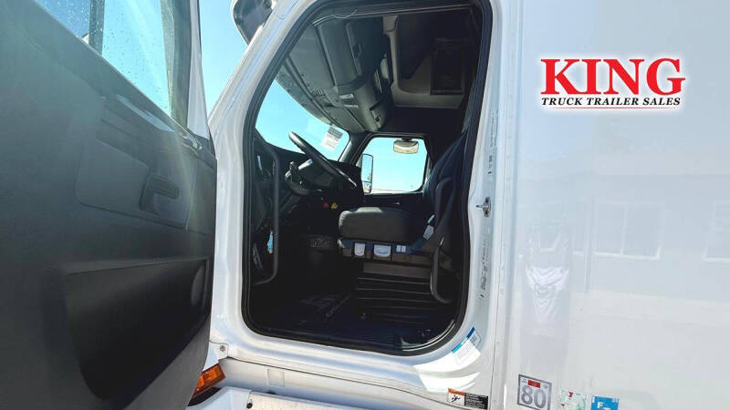 2024 Freightliner Cascadia