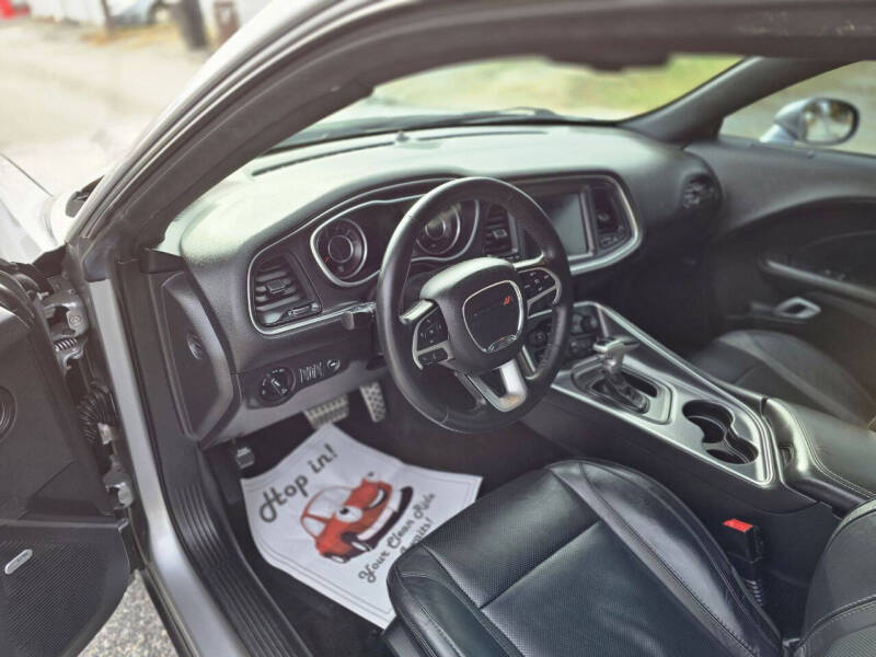 2015 Dodge Challenger SXT Plus