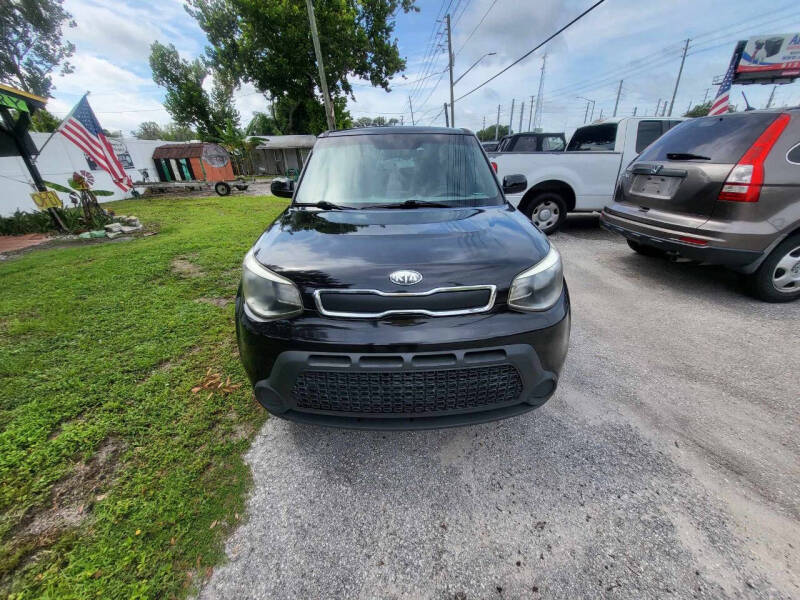 2014 Kia Soul null photo 2