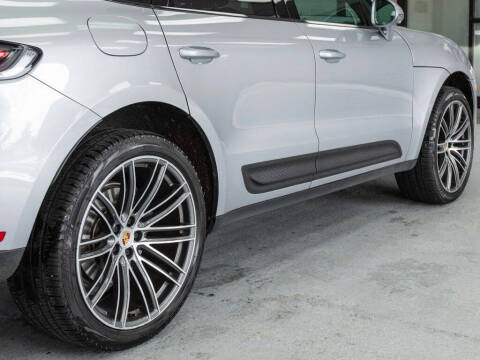 2024 Porsche Macan T