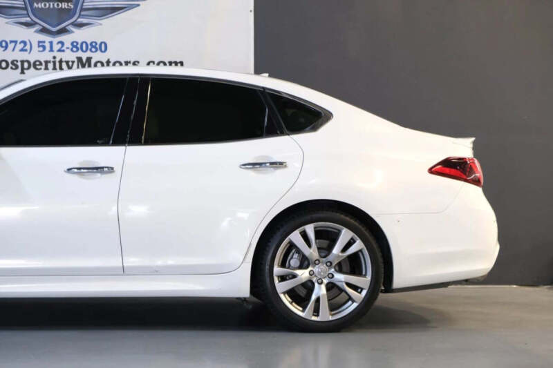 2015 Infiniti Q70 3.7