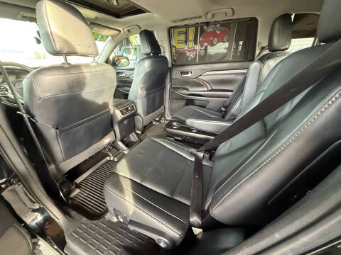 2017 Toyota Highlander Limited Platinum