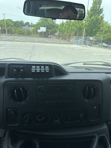 2012 Ford E-Series E-350 SD