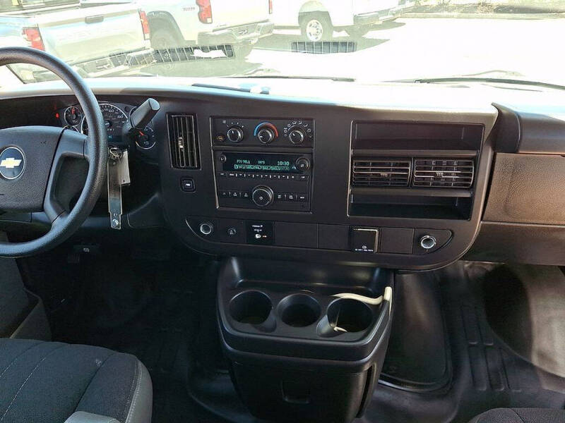 2024 Chevrolet Express 2500