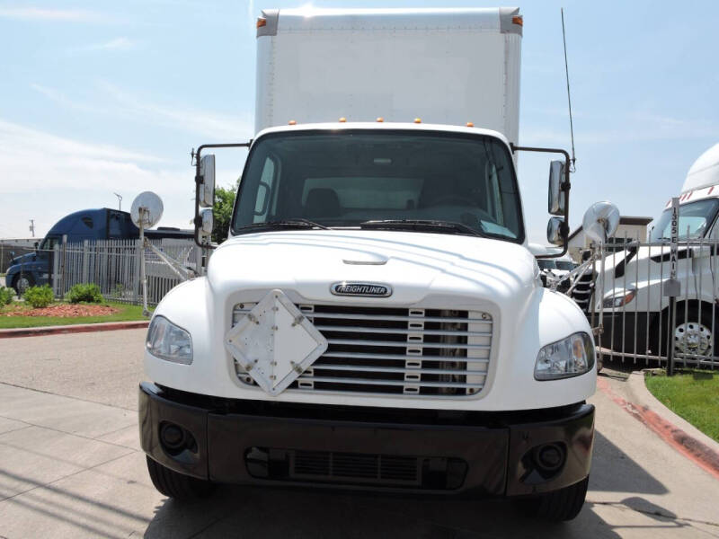 2008 Freightliner M2 106